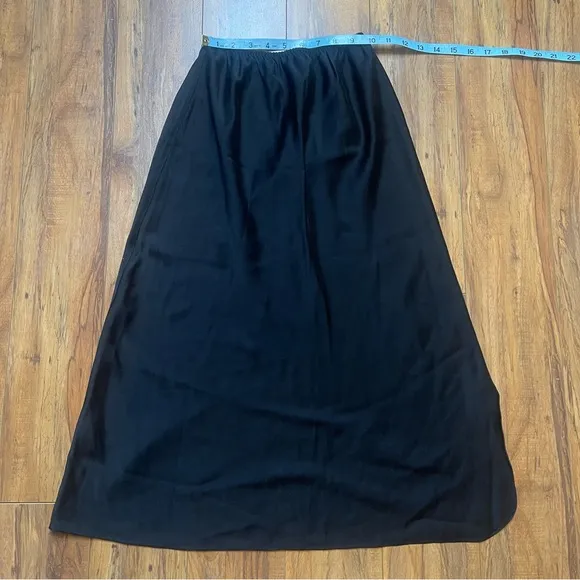 Vtg Nordstrom Intimates 100% Silk Black Midi Skirt Fits XS-S