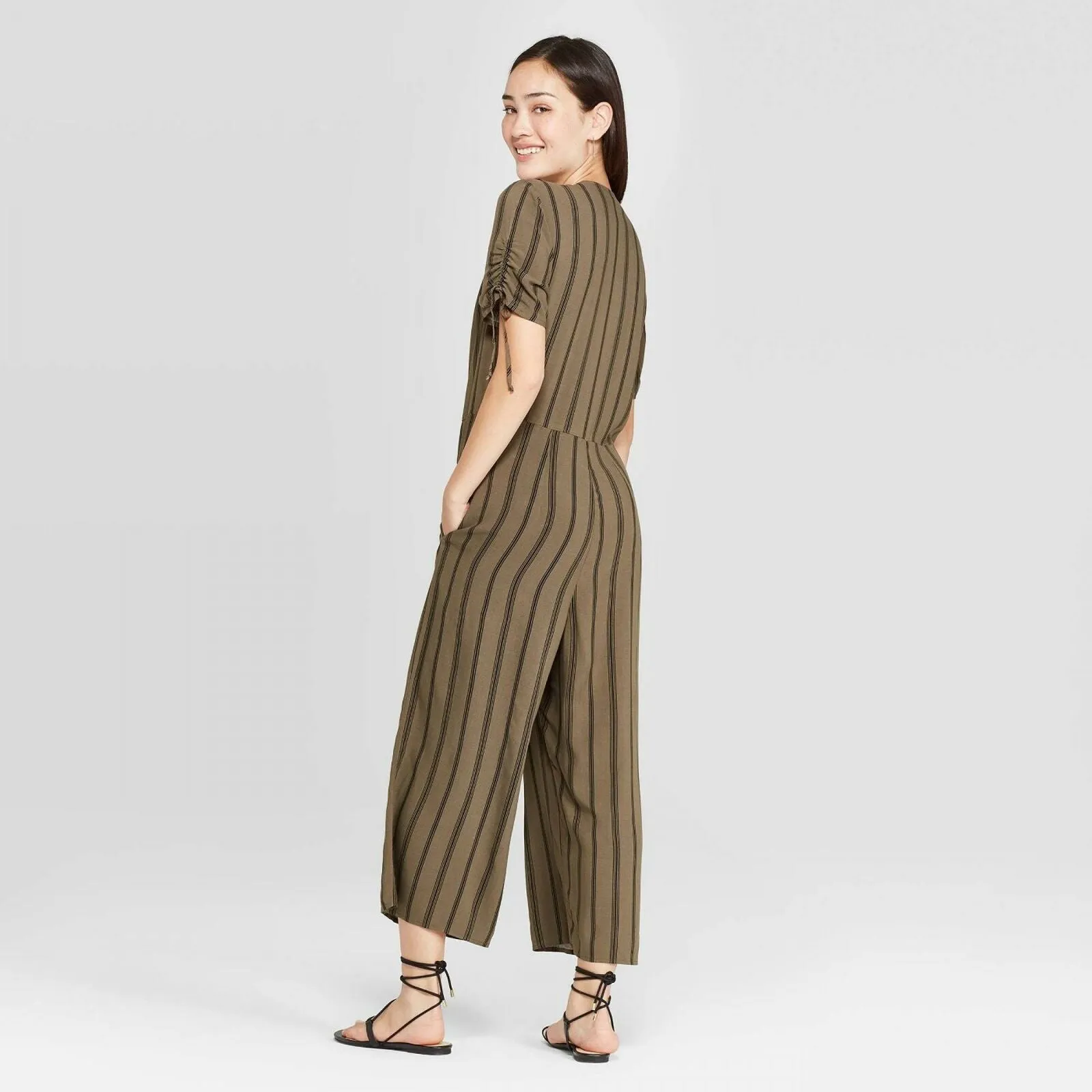 Xhilaration Women's Short Sleeve V-Neck Button Front Cropped Jumpsuit